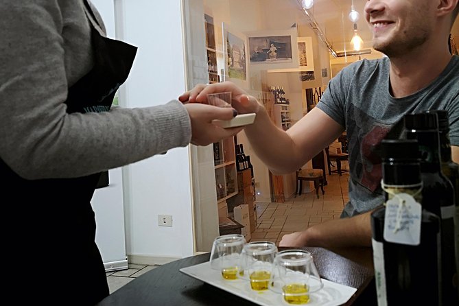 Rome Tasting Experience: Wine, Olive Oil and Local Bites - Who will get the most from this experience?