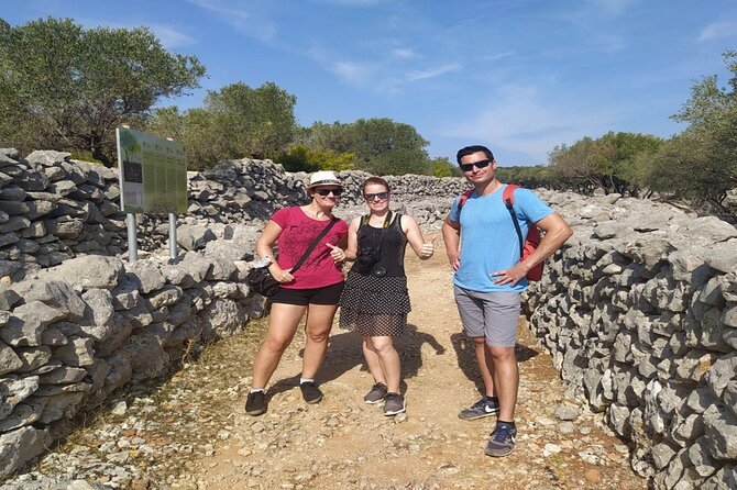 Small-Group Olive Oil Tour in Cres with Tasting - Finishing with a generous Cres snack