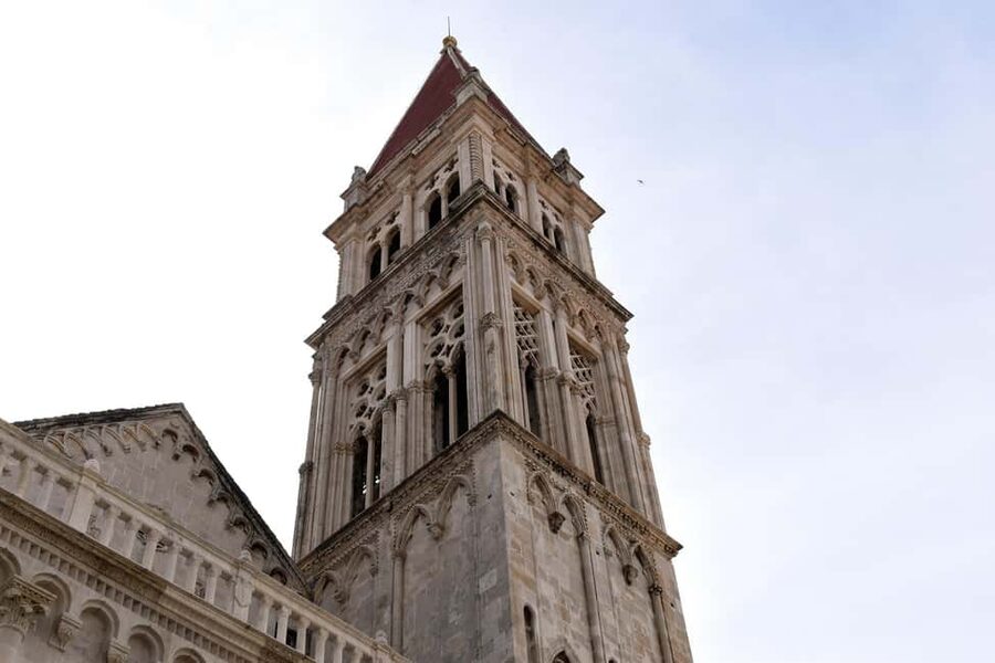 Split: Blue Line Sightseeing to Trogir, Klis & Olive Museum - The Short Stops: Hidden Dalmatia, Salona, and Žnjan