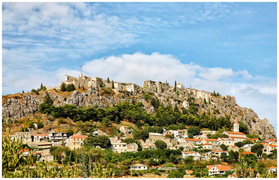 Split: Klis Fortress GOT and Olive Museum Entry Tickets - Inside Stella Croatica’s olive museum