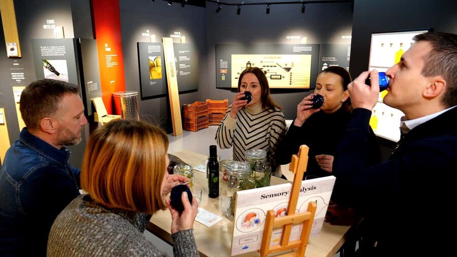 Split: Olive museum Klis with Olive Oil Tasting - The tasting lesson: learning to spot real extra virgin oil