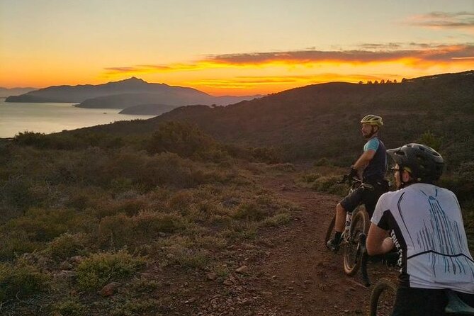 Sunset Magic E-bike Tour at Sunset in Capoliveri - Who should book this e-bike tour?