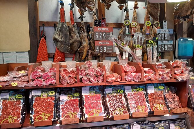 Tarragona Culinary Experience: Olive Oil & Iberian Ham Delight - A Spanish lunch of ham and cheese