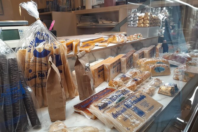 Tarragona Culinary Experience: Olive Oil & Iberian Ham Delight - Molí d’Oli Mas Montseny and the olive oil tasting
