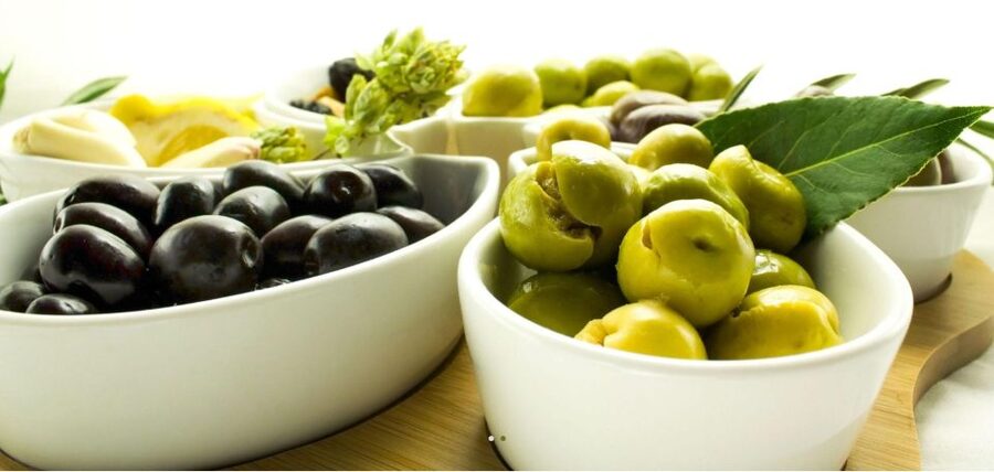 Tavira: Olive Factory Tour and Tasting - Inside the factory: machines, methods, and the seasonal catch