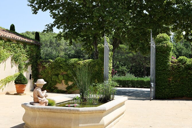 The wines of the Luberon, the Château de Lourmarin & Bastide du Laval olive oil - Why this Luberon day works so well