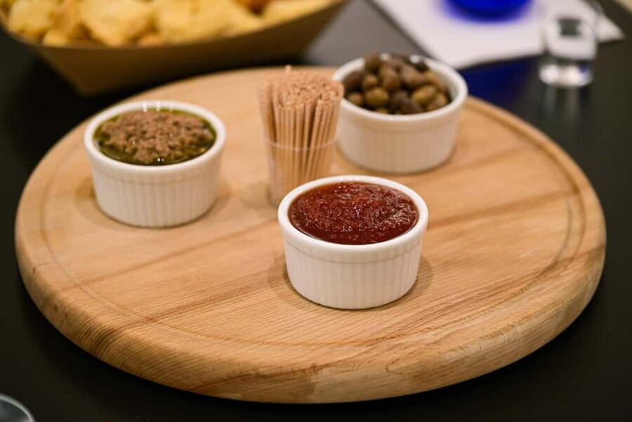 Thessaloniki: Cretan Olive Oil Tasting Experience - Who will enjoy this best?