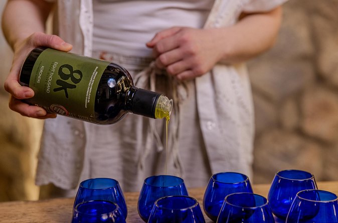 Thissio Olive Oil Experience & Walking Tour - Who Will Enjoy This Most