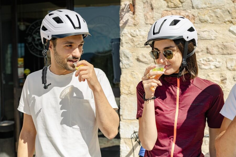 Umbria: E-Bike Rental and Fresh EV Olive Oil Tasting - What the $89.50 Price Really Covers
