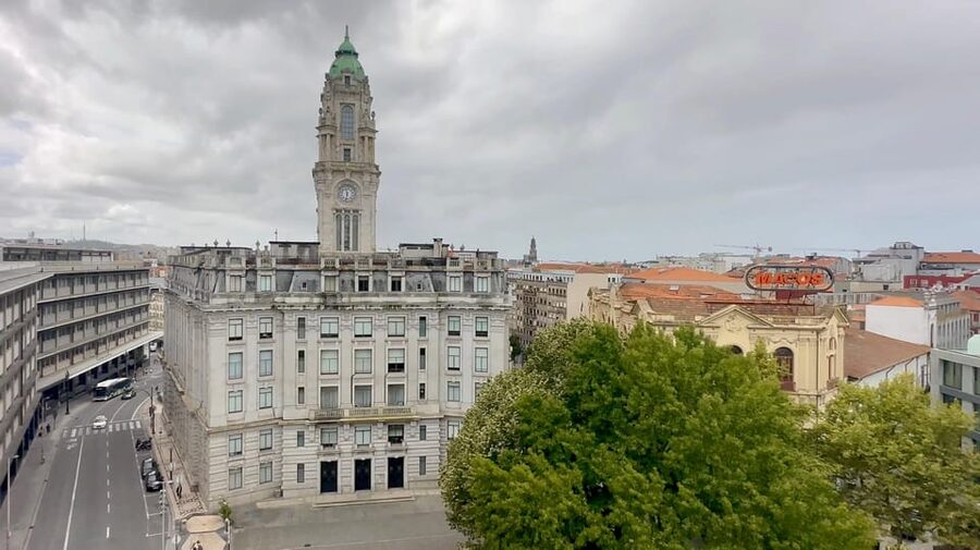 Unveiled Secrets of Porto + Olive Oil Tasting - Avenida dos Aliados and São Bento’s untold stories