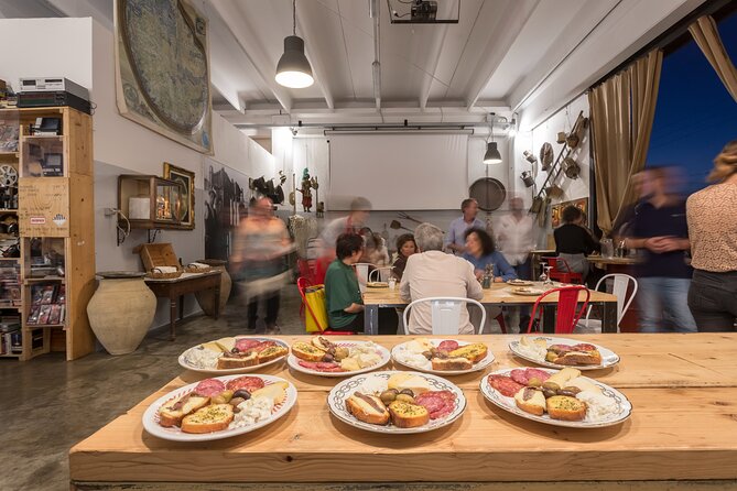 Visit to the olive grove, oil tasting and lunch at the farm - The Sicilian brunch is a real part of the experience
