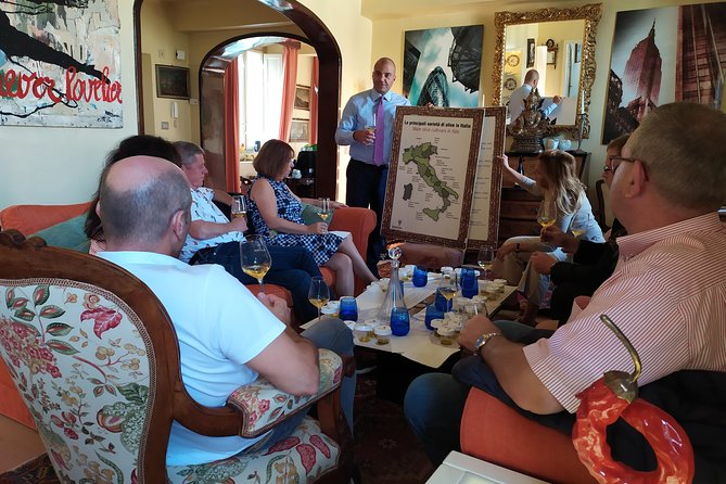 Wine and Extra virgin olive oil tasting in Lucca, Tuscany - Group size, hosting, and the feel of the session
