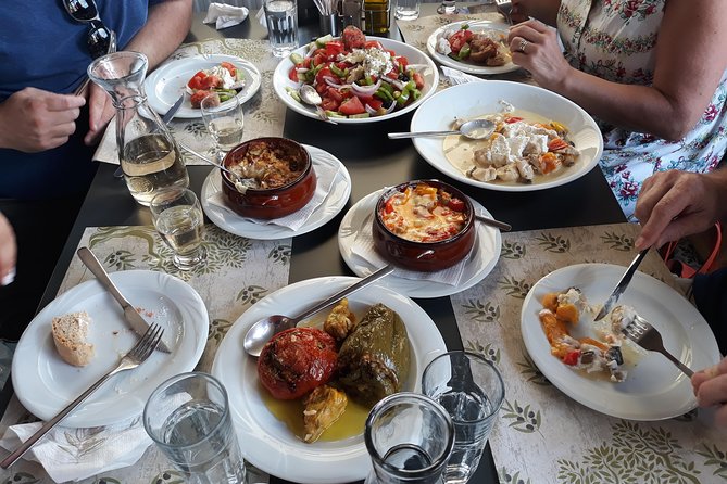 Wine & Olive Oil Tour with Lunch - Semi Private Safari Tour - Lunch at a mountain restaurant